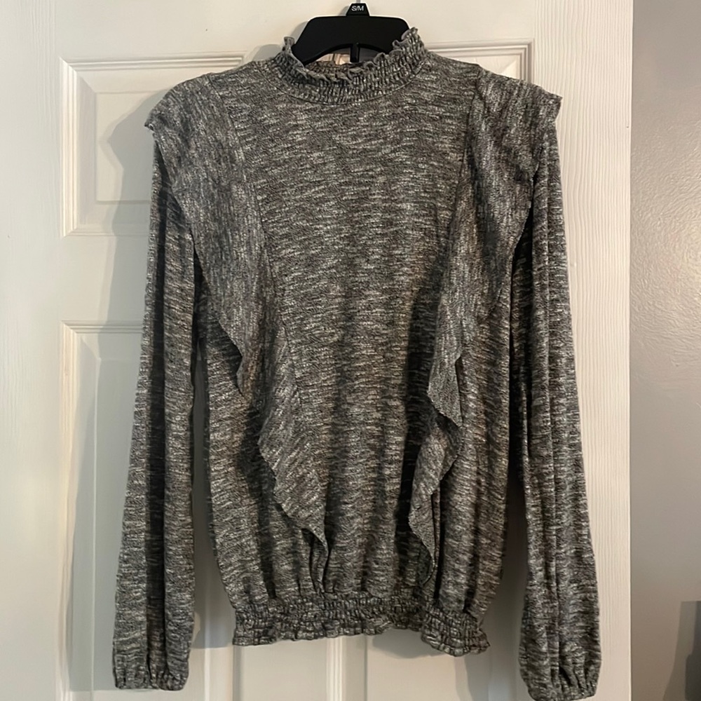 Black and gray light weight sweater